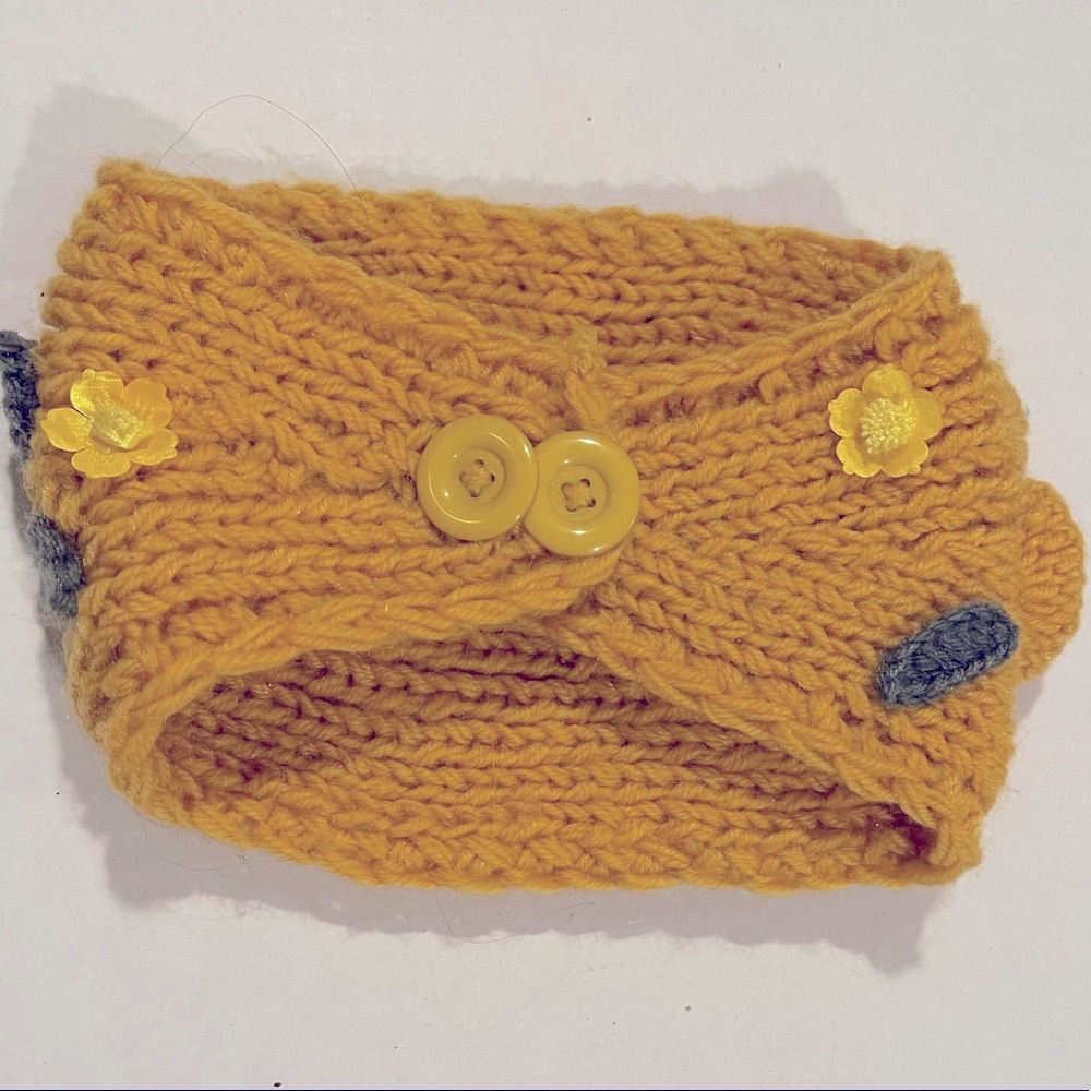 Yellow crochet knitted headband - Picture 2 of 3